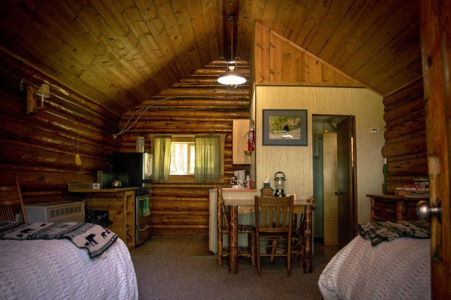 Silver Gate Lodging Cooke City Ngoại thất bức ảnh