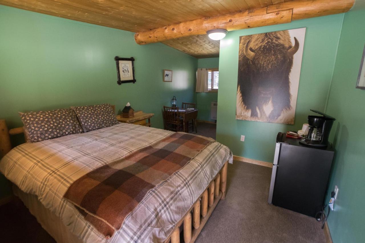 Silver Gate Lodging Cooke City Ngoại thất bức ảnh