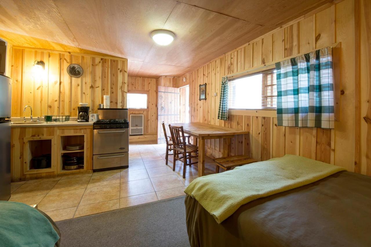 Silver Gate Lodging Cooke City Ngoại thất bức ảnh