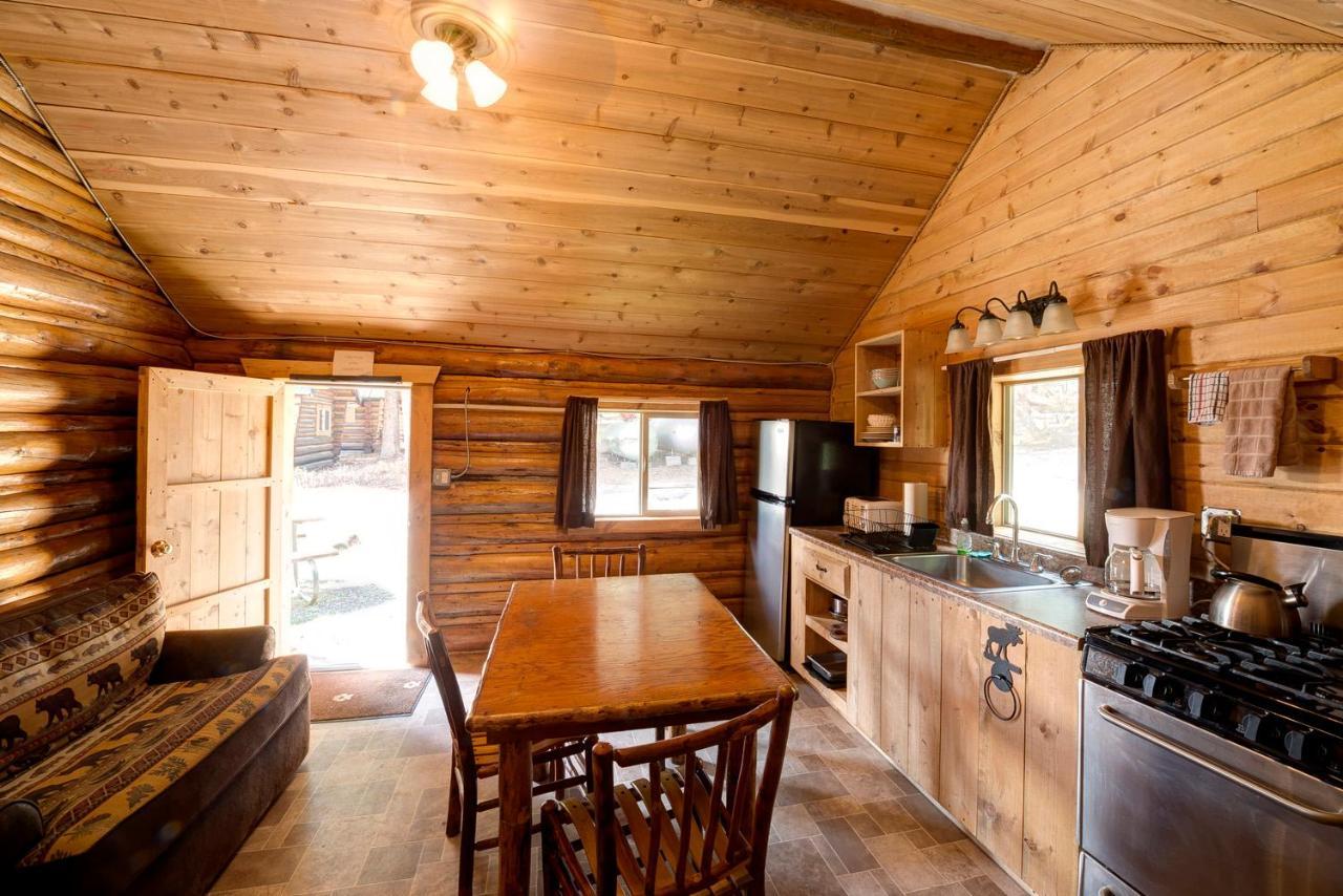 Silver Gate Lodging Cooke City Ngoại thất bức ảnh