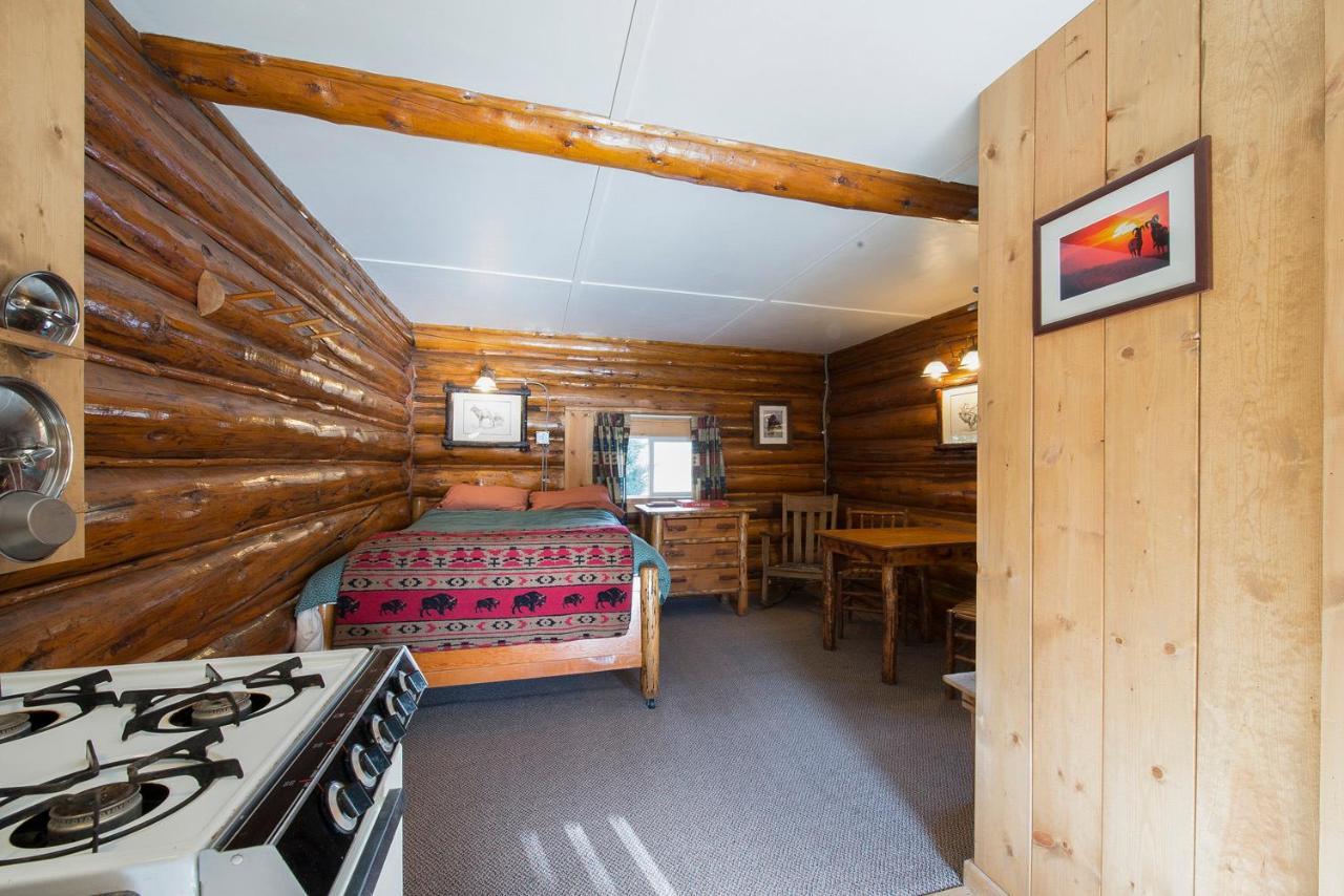 Silver Gate Lodging Cooke City Ngoại thất bức ảnh